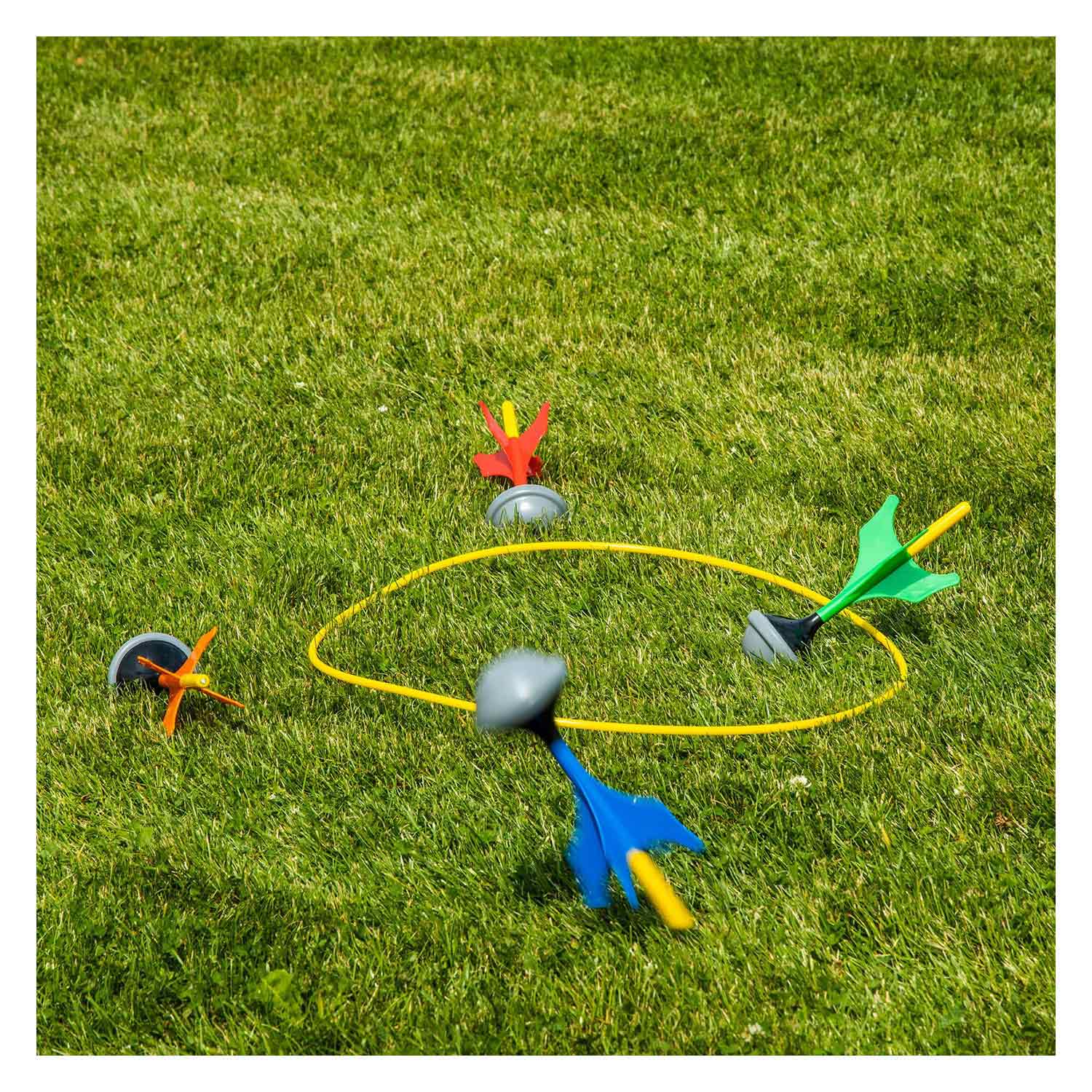 Outdoor play garden darts