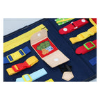 Montessori activiteitenboek - kleding leren openen en sluiten - motoriek oefenen