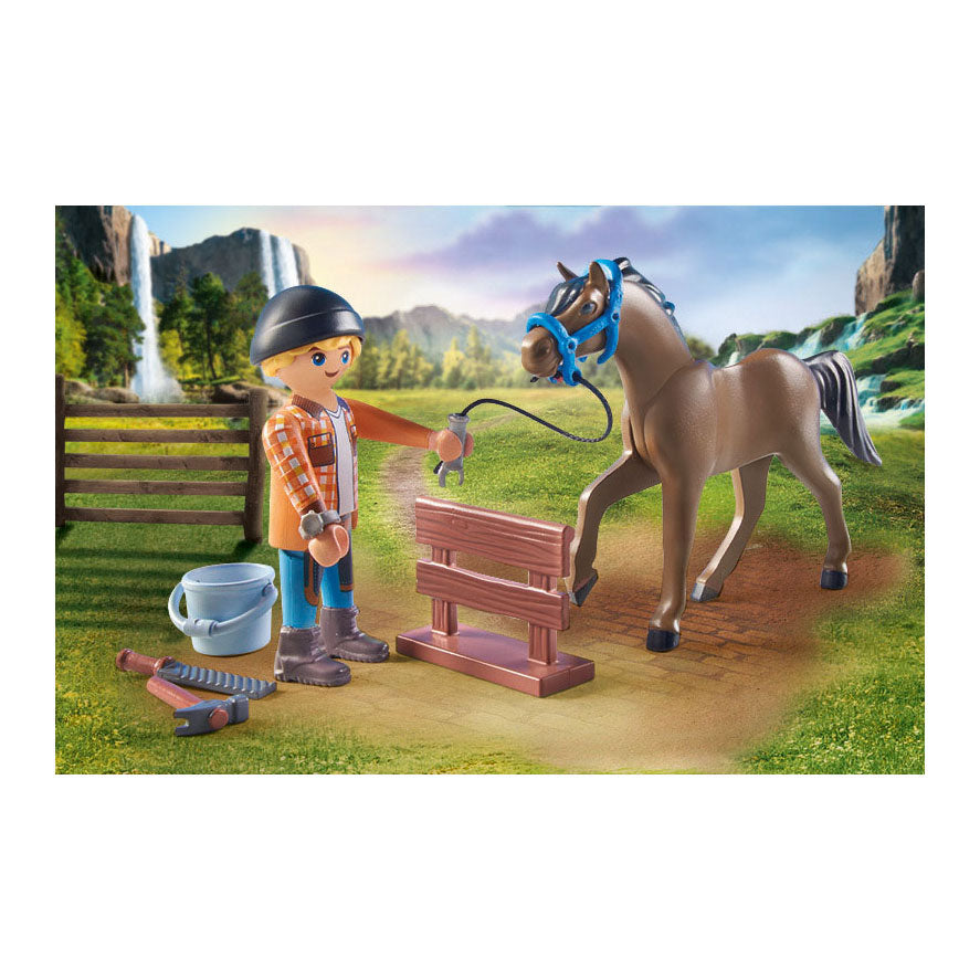 Playmobil Horses of Waterfall Hoefsmid: Ben Achilles 71357