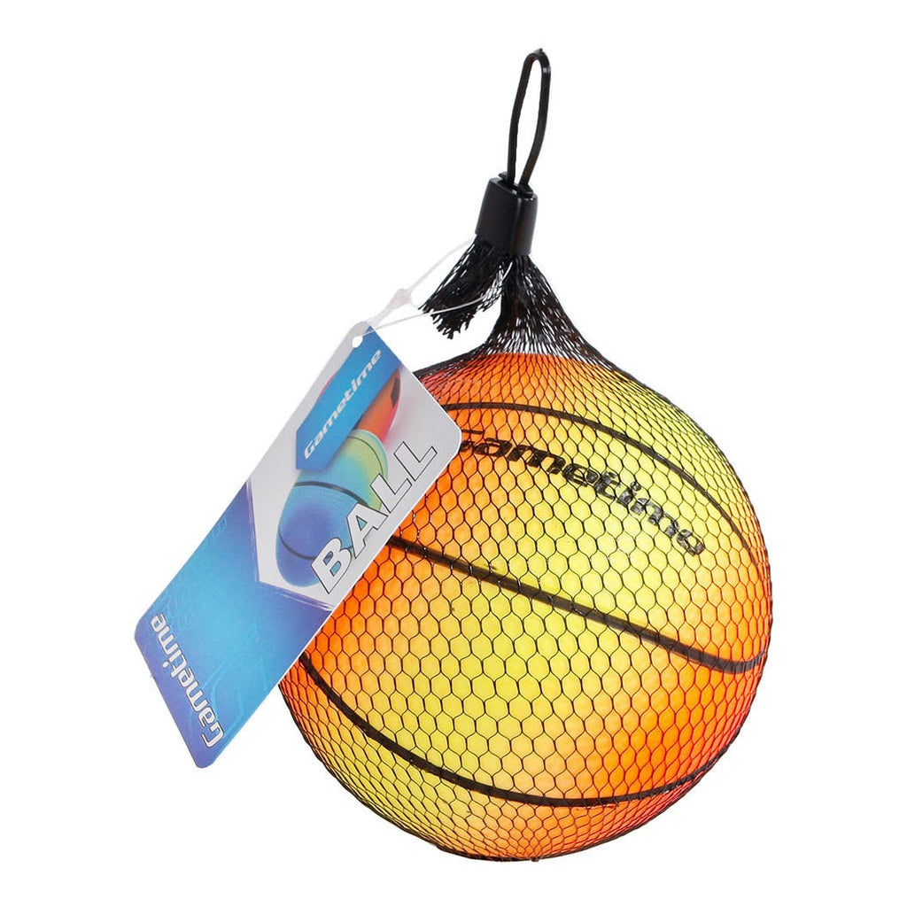 Kunststof voetbal basketbal in net