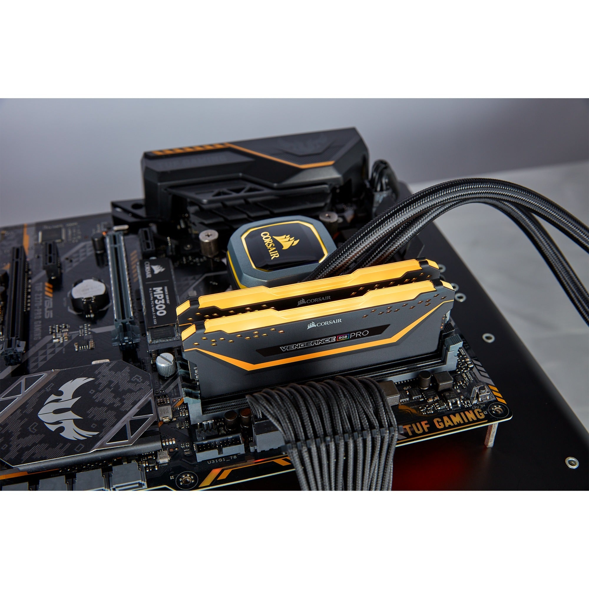 Corsair Corsair 32 GB DDR4-3200 Kit