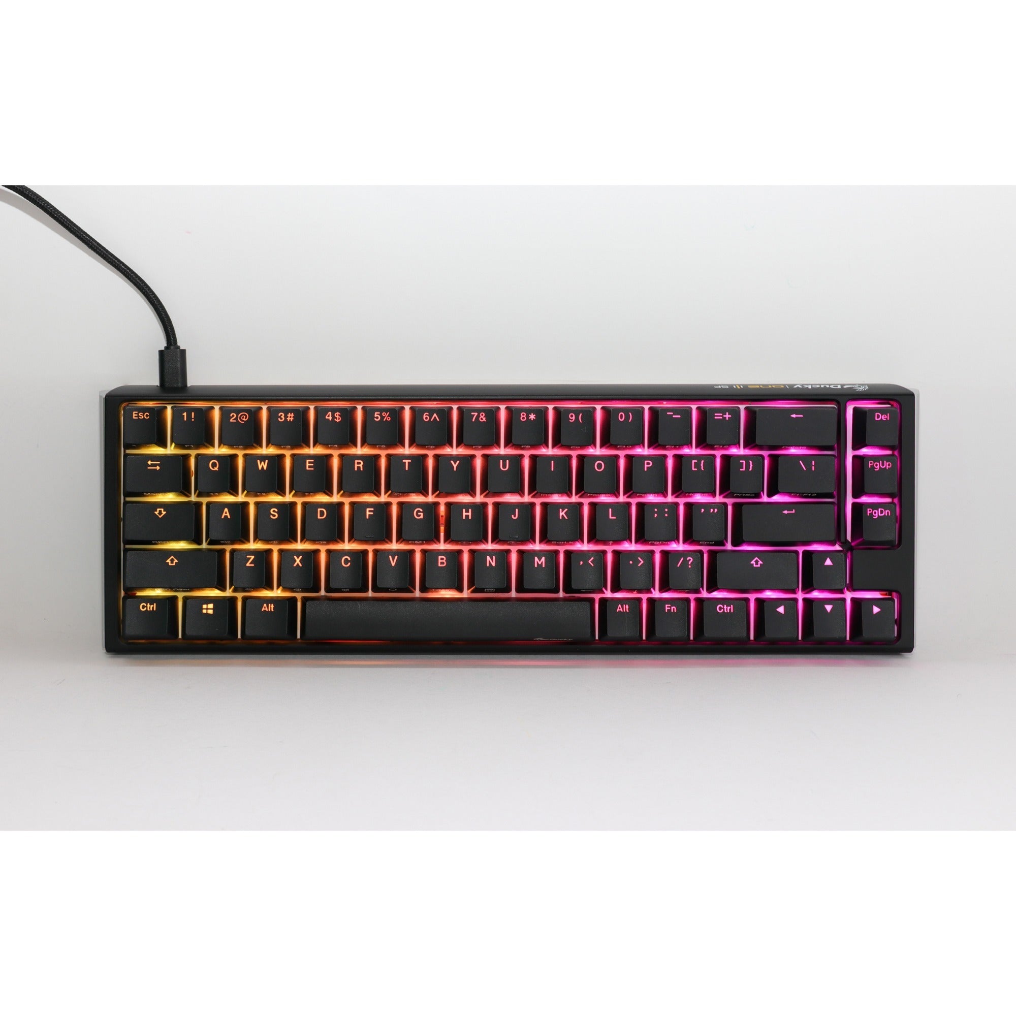 ducky one 3 classic sf, toetsenbord (zwart wit, us lay-out, cherry mx brown, rgb led, double-shot pbt, hot-swappable, quack mechanics, 65%)