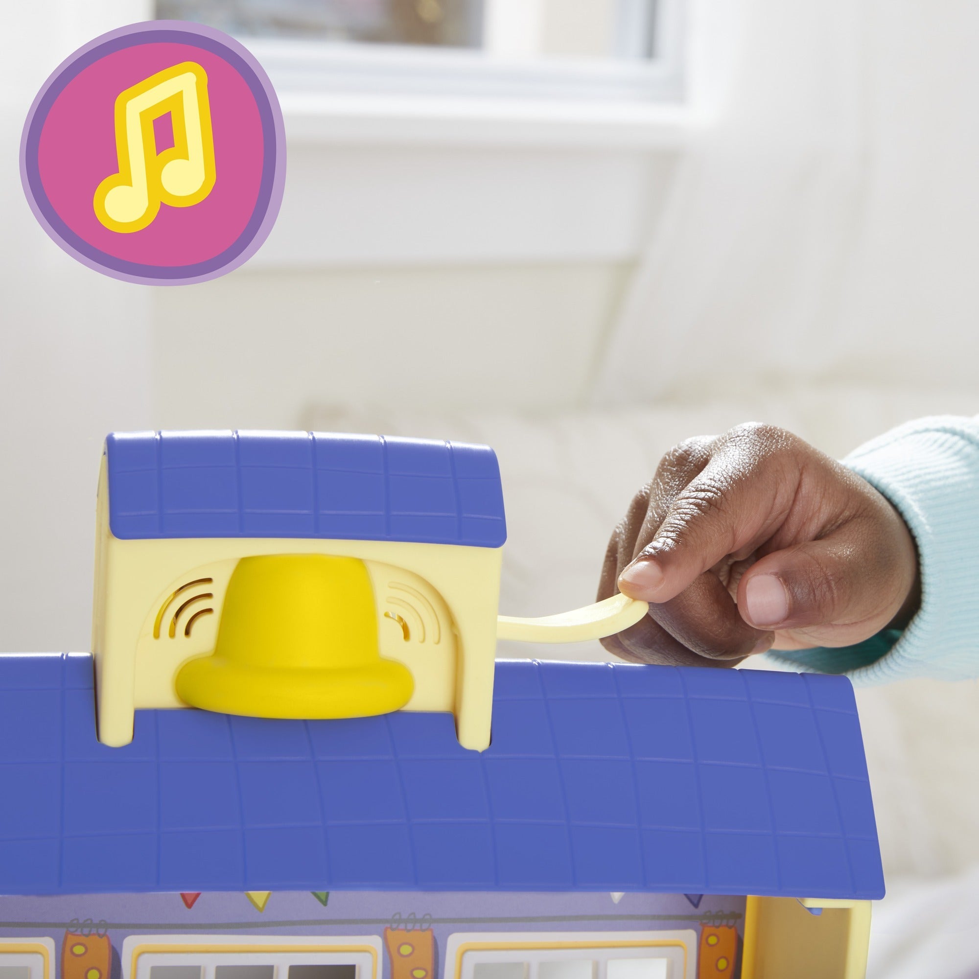 Hasbro peppa school