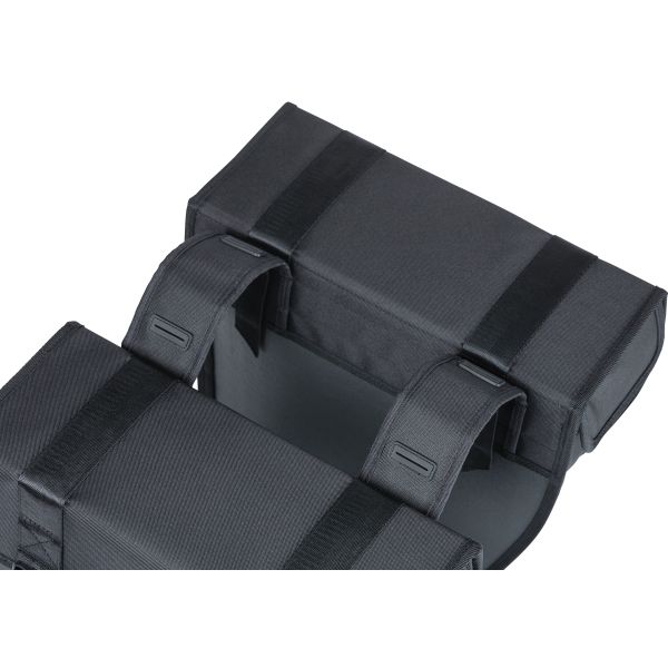 BASIL Dubbele fietstas tour waterproof 28 liter 34 x 14 x 34 cm - zwart