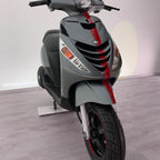Stickerset CVS Mercedes AMG Rood | Piaggio Zip