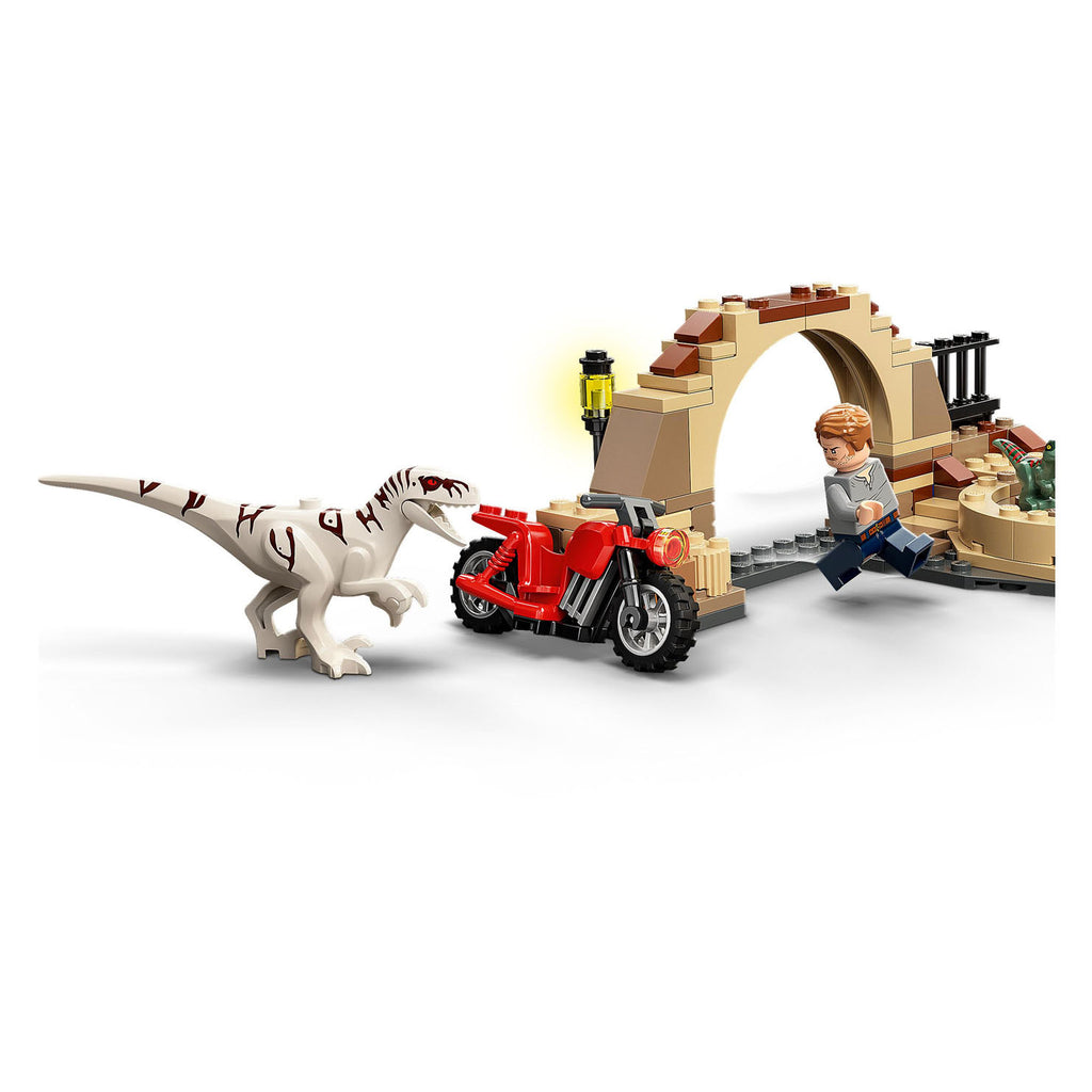 Lego LEGO Jurassic 76945 Atrocirapractor Motorachtervolging