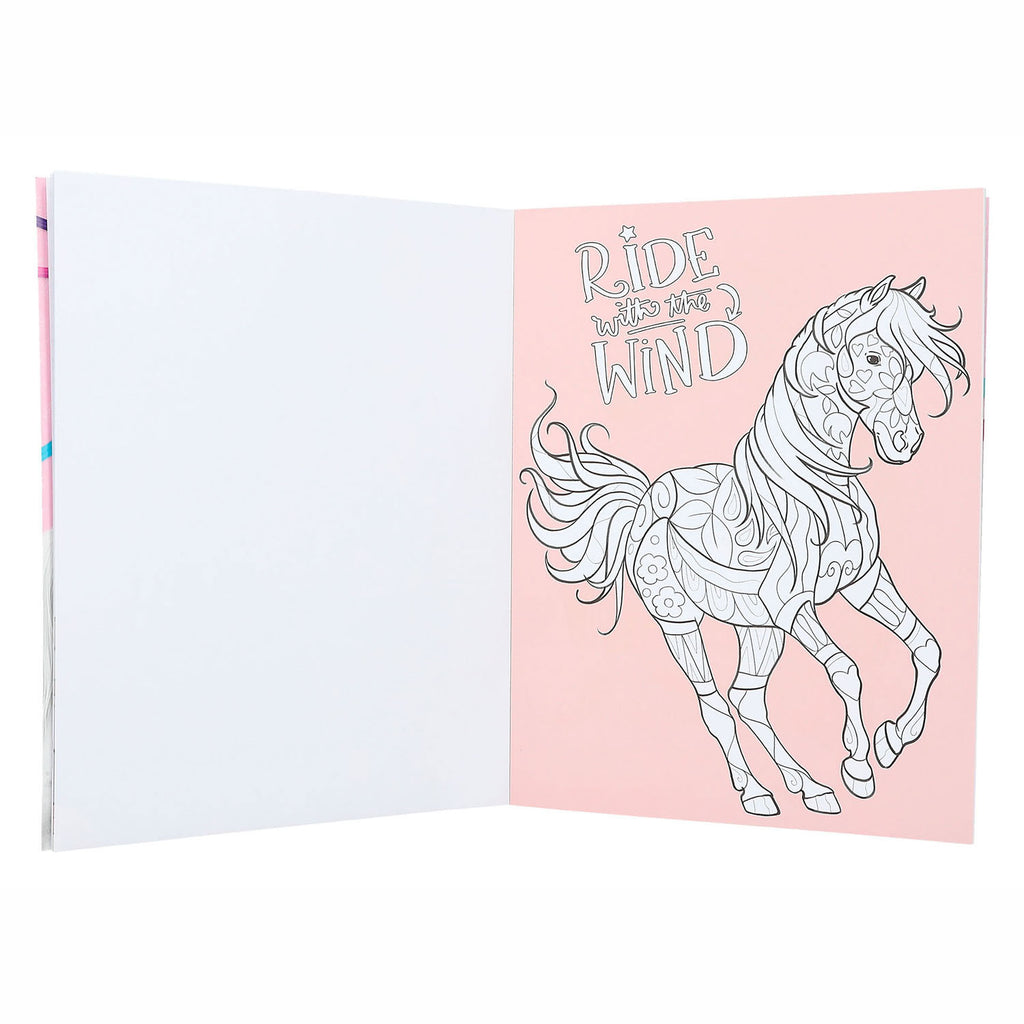 Miss Melody Colour & Design Kleurboek