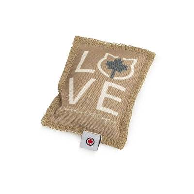 Canadiancat company Canadian cat speelkussen love met catnip bruin / beige