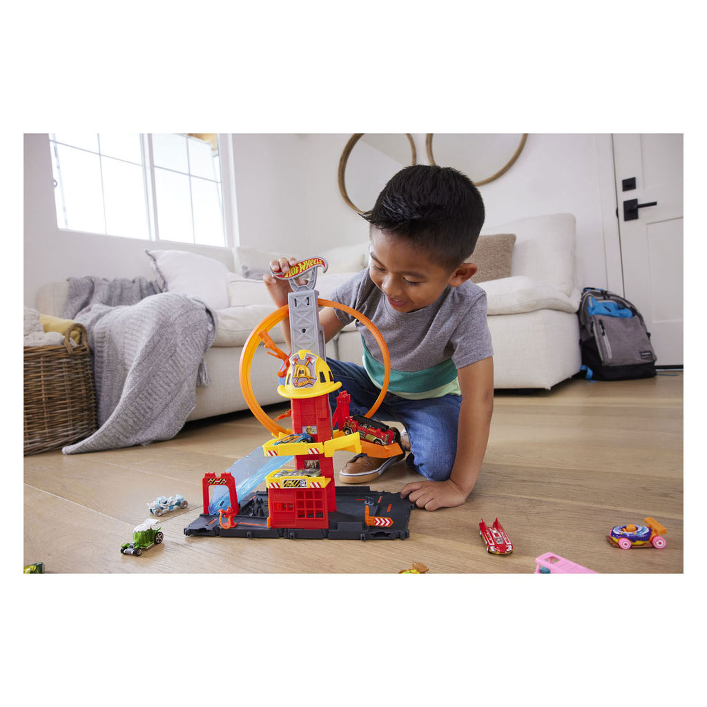 Hot Wheels City Mega Looping Brandweerkazerne