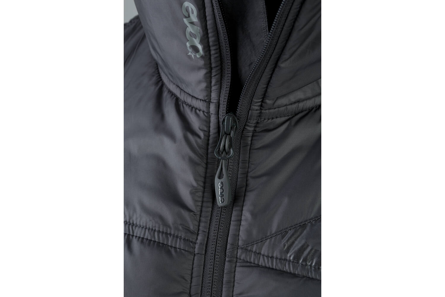 Insulated jacket / carbon grey / xl