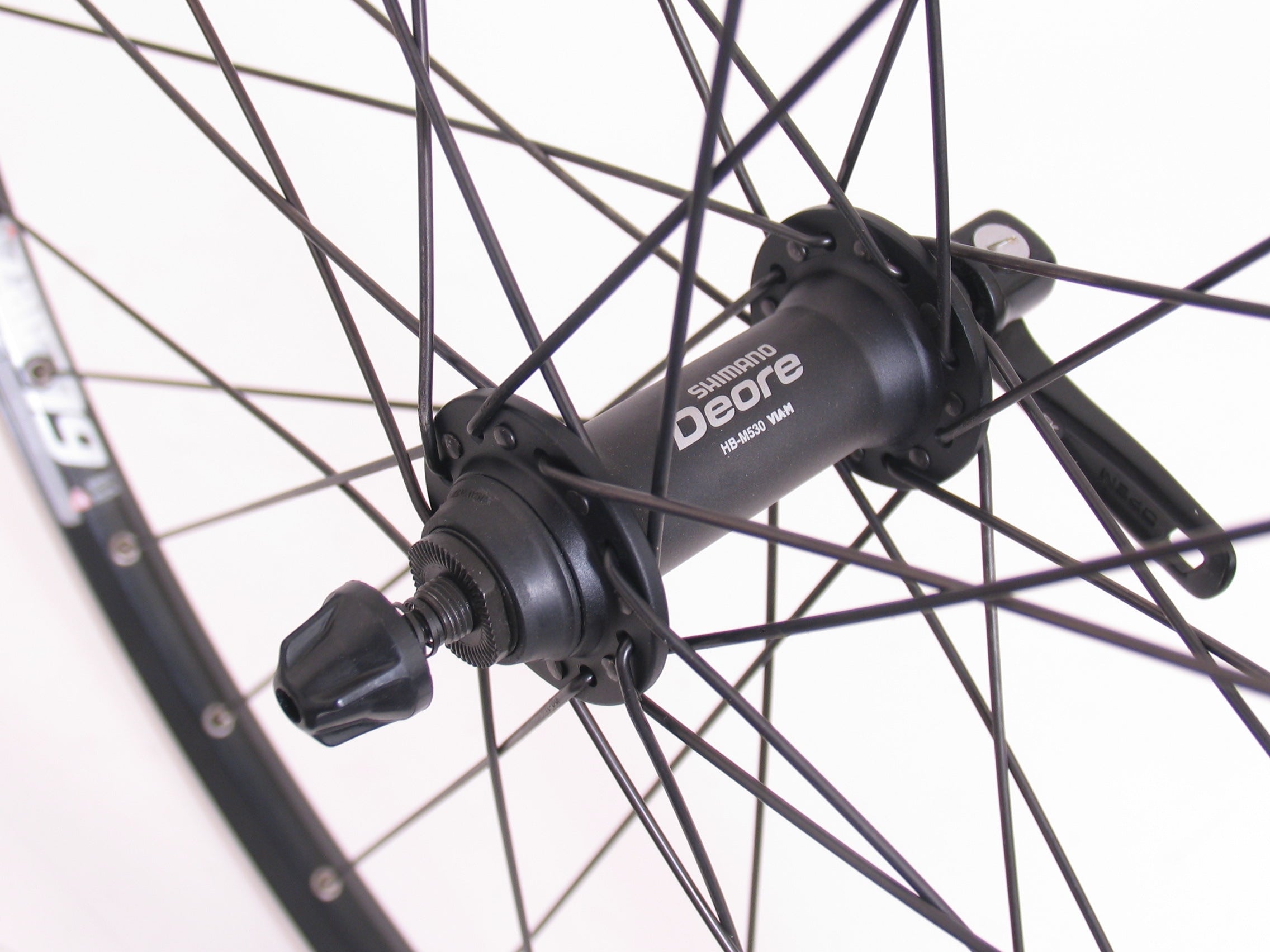 Voorwiel 26" ATB - ZAC19 velg - Shimano Deore naaf - zwart