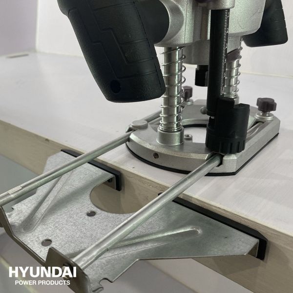Hyundai bovenfrees 1200 watt