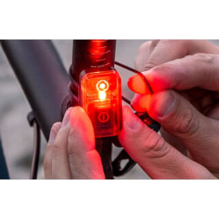 Vdo eco light red rl usb achterlicht li-on accu aan uit