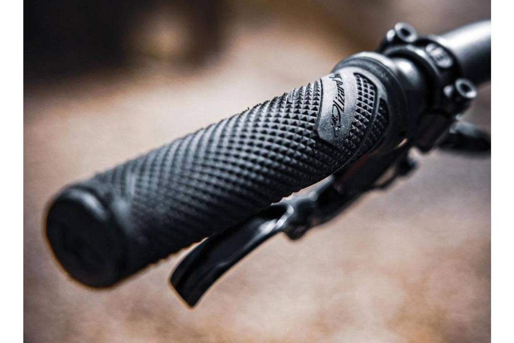 Lizard skins wasatch - single lock-on - jet black