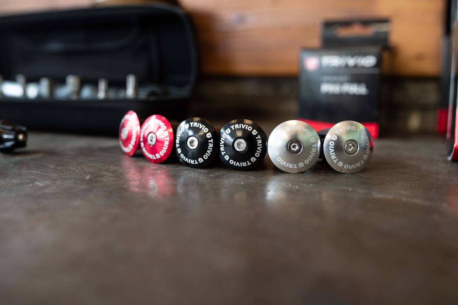 Trivio - race stuurplug aluminium zwart - 2st.