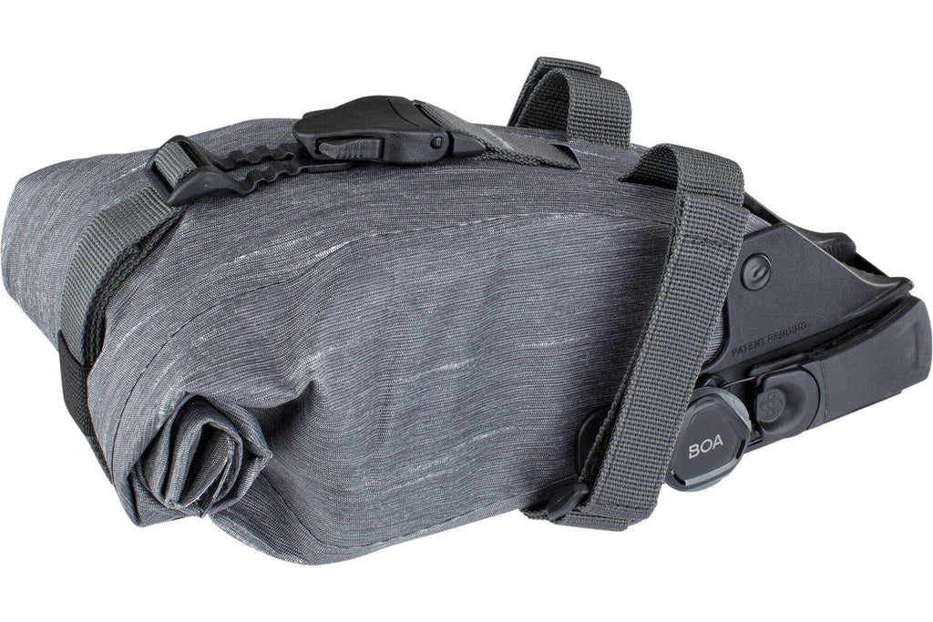 Saddle bag boa / carbon grey / m / 2l