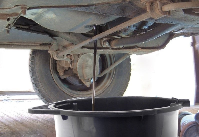 Carpoint opvangbak voor olie 8 liter kunststof zwart