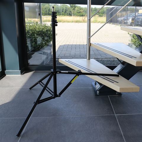 Falcon eyes lampstatief met verstelbare poot l-2440a b 240 cm
