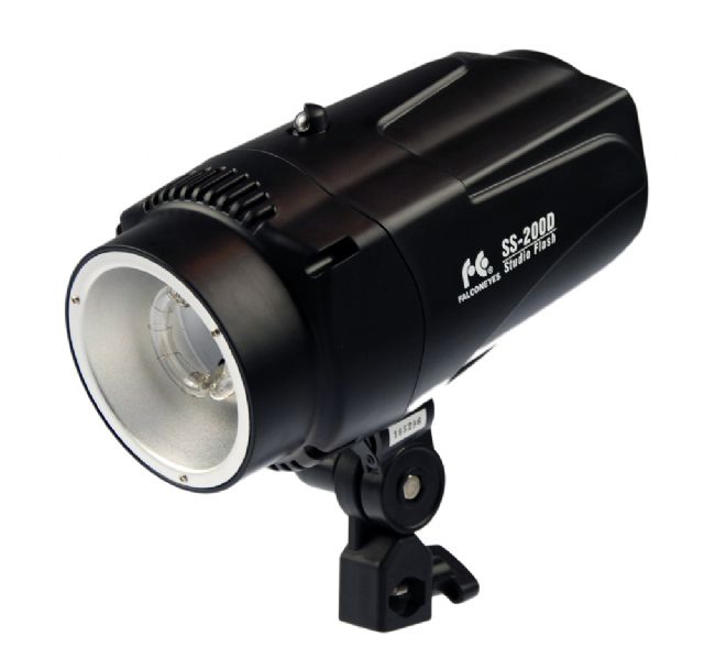 Falcon Eyes Studioflitsset SSK-2200D