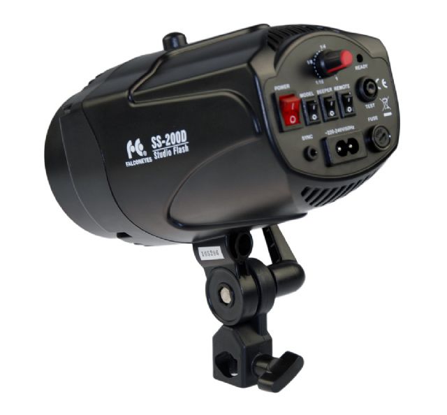 Falcon Eyes Studioflitsset SSK-2200D
