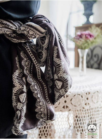 draagdoek Sling Diamond Lace Sensual katoen bruin maat 6