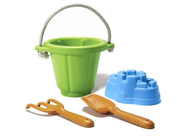 green toys strandset met emmer, hark, zandvorm en schep