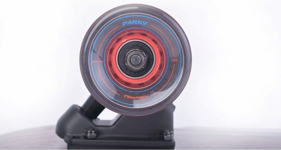 longboard Moravia 78,7 x 22,8 cm bruin