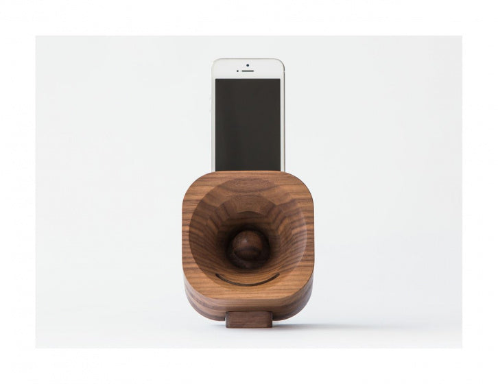 versterker iPhone 5(s/se) en iPod Touch 5/6 hout bruin