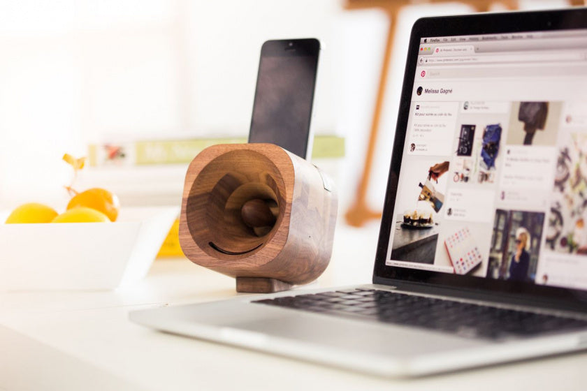 versterker iPhone 5(s/se) en iPod Touch 5/6 hout bruin