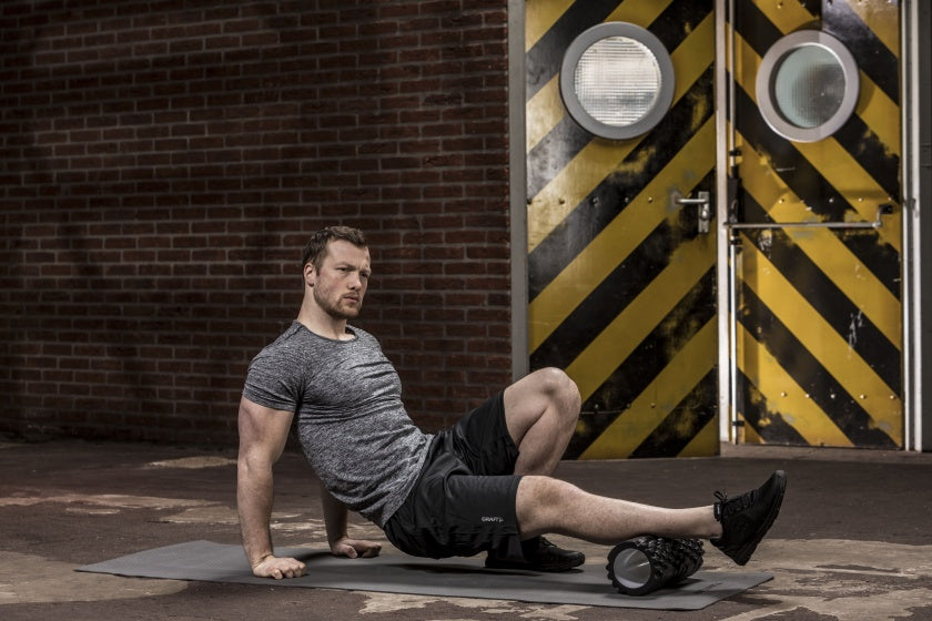 Tunturi yoga grid foam roller - massage roller - foamroller - fitness roller - zwart - 33cm - incl. gratis fitness app